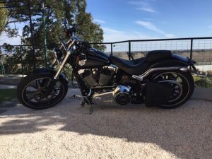 Sacoche Myleatherbikes Softail Breakout (39)